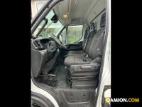 Iveco Mod. IVECO Vers. IVECO | Leggero Cabinato <= 35 q.li Furgonato con sponda | INDUSTRIAL CARS S.P.A