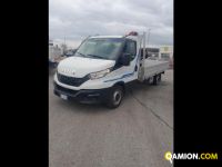 Iveco Mod. IVECO Vers. IVECO | Leggero Cabinato <= 35 q.li Cassone fisso con Gru | INDUSTRIAL CARS S.P.A