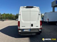 Iveco Mod. IVECO Vers. IVECO | Leggero Furgone <= 35 q.li Furgone di serie / Van | INDUSTRIAL CARS S.P.A