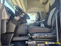 Ford FMAX 500 WHITE PACK MEG CAB FMAX 500 WHITE PACK MEG CAB | Millenium Car
