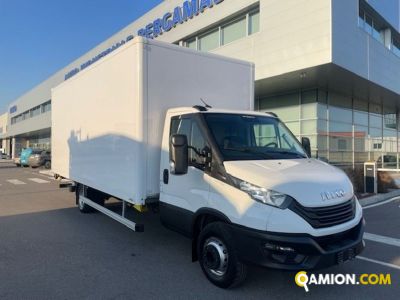 IVECO Daily V 70.18 HI-MATIC 2022 Daily V 70.18 HI-MATIC 2022 DAILY 72C18 AUTOMATICO CON BOX E SPONDA BATTUTA