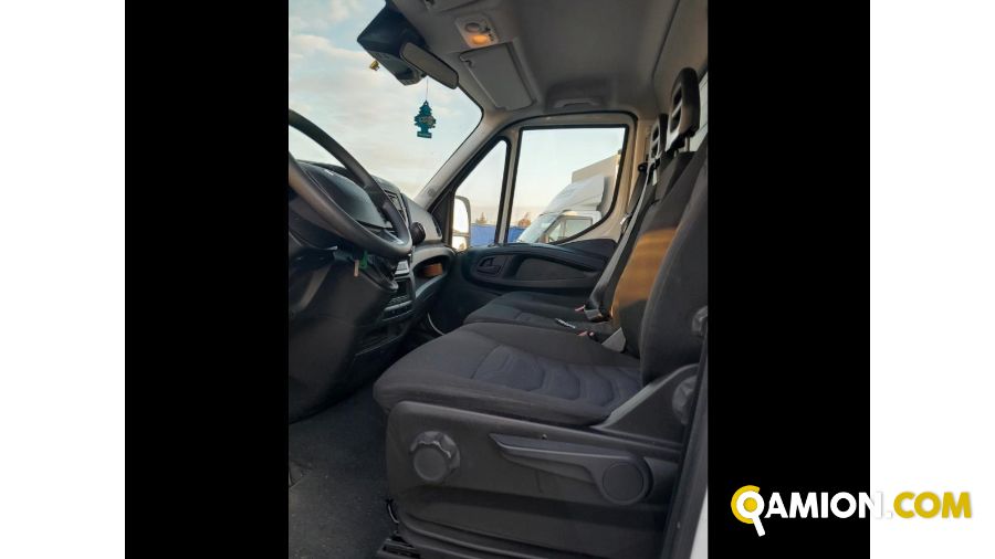 Iveco Mod. IVECO Vers. IVECO | Leggero Cabinato <= 35 q.li Cassone fisso con centina | INDUSTRIAL CARS S.P.A