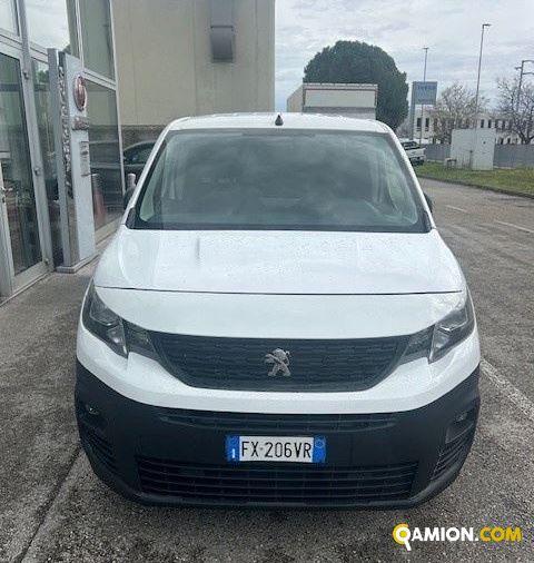 Peugeot Mod. PEUGEOT Vers. PEUGEOT | Leggero Cabinato <= 35 q.li Isotermico con gruppo frigo | INDUSTRIAL CARS S.P.A