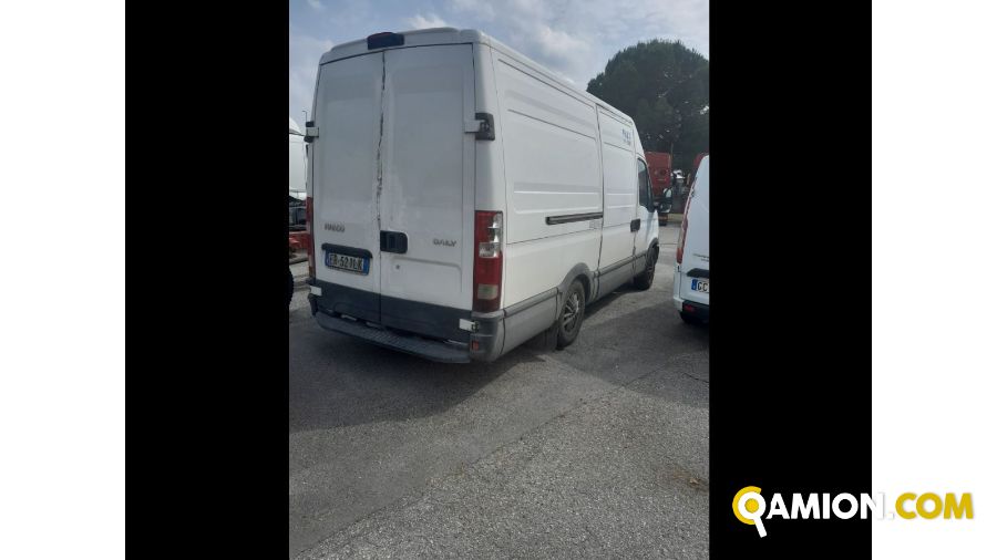 Iveco Mod. IVECO Vers. IVECO | Leggero Furgone <= 35 q.li Isotermico con gruppo frigo | INDUSTRIAL CARS S.P.A