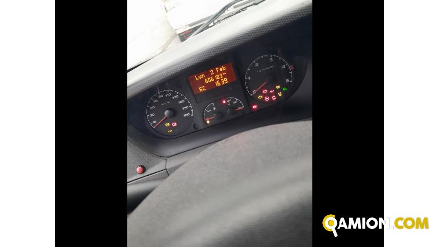 Iveco Mod. IVECO Vers. IVECO | Leggero Cabinato <= 35 q.li Furgonato con sponda | INDUSTRIAL CARS S.P.A