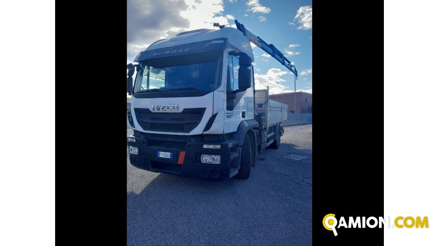 Iveco Mod. IVECO Vers. IVECO | Motrice Cassone fisso con Gru | INDUSTRIAL CARS S.P.A