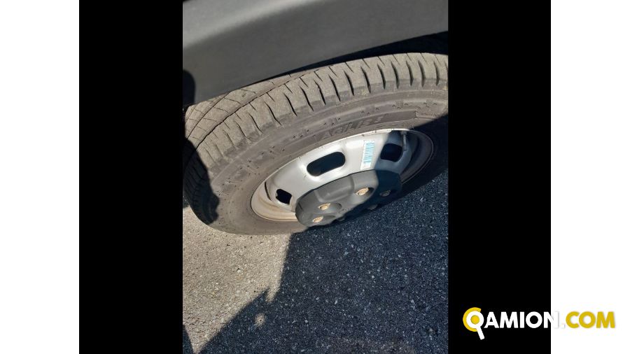 Iveco Mod. IVECO Vers. IVECO | Leggero Cabinato <= 35 q.li Cassone fisso | INDUSTRIAL CARS S.P.A