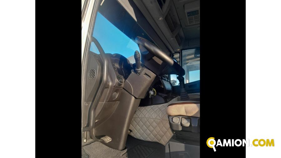 Iveco Mod. IVECO Vers. IVECO | Motrice Cassone fisso | INDUSTRIAL CARS S.P.A