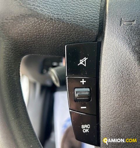 Iveco Mod. IVECO Vers. IVECO | Leggero Cabinato <= 35 q.li Cassone fisso con Gru | INDUSTRIAL CARS S.P.A