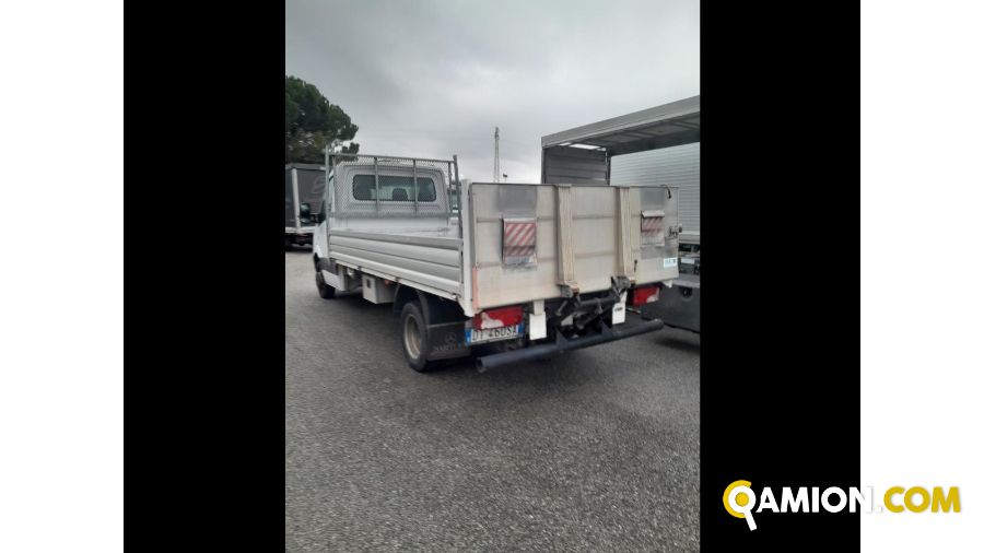 Mercedes Mod. MERCEDES V.I. Vers. MERCEDES V.I. | Leggero Cabinato <= 35 q.li Cassone fisso | INDUSTRIAL CARS S.P.A