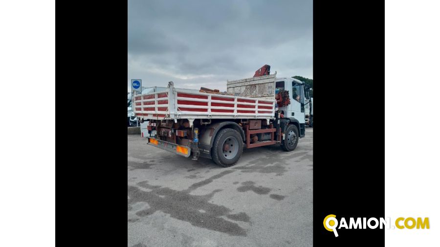 Iveco Mod. IVECO Vers. IVECO | Leggero Cabinato > 35 q.li Cassone Ribaltabile con gru | INDUSTRIAL CARS S.P.A