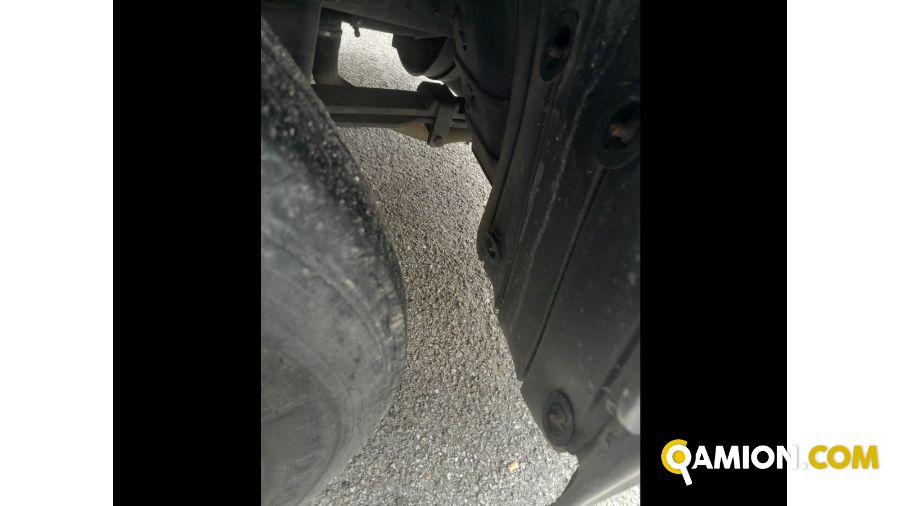 Iveco Mod. IVECO Vers. IVECO | Leggero Cabinato > 35 q.li Scarrabile con gancio | INDUSTRIAL CARS S.P.A