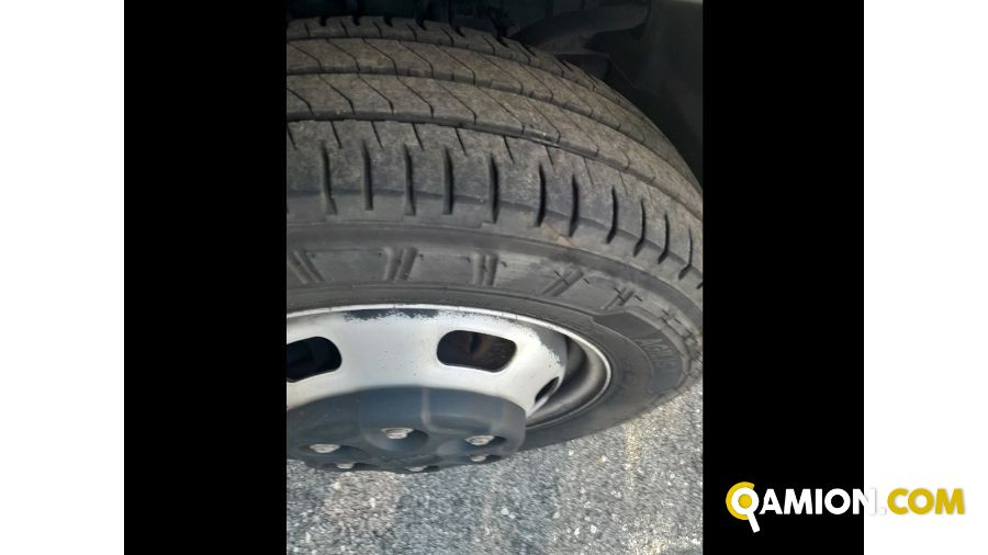 Iveco Mod. IVECO Vers. IVECO | Leggero Cabinato <= 35 q.li Cassone fisso | INDUSTRIAL CARS S.P.A