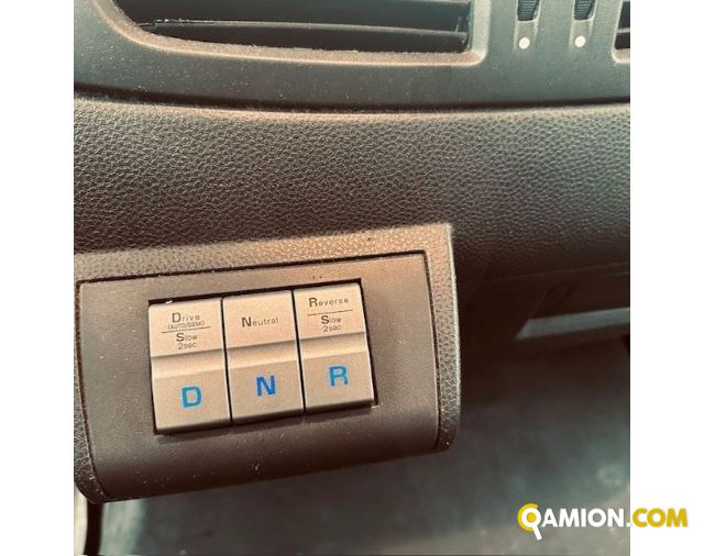 Iveco Mod. IVECO Vers. IVECO | Leggero Cabinato > 35 q.li Furgonato con sponda | INDUSTRIAL CARS S.P.A