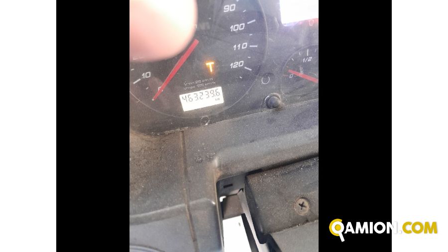 Iveco Mod. IVECO Vers. IVECO | Motrice Cassone fisso con Gru | INDUSTRIAL CARS S.P.A