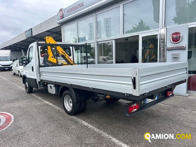 Iveco Mod. IVECO Vers. IVECO | Leggero Furgone <= 35 q.li Furgonato con sponda | INDUSTRIAL CARS S.P.A