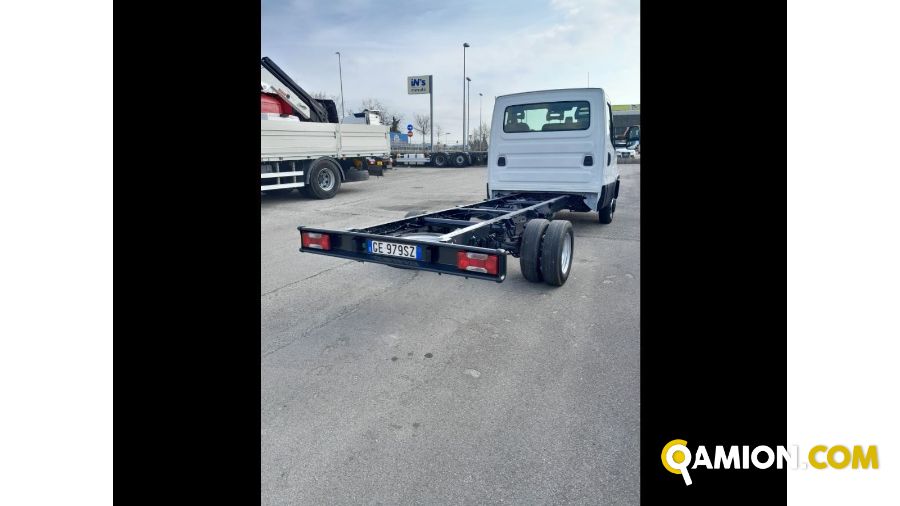 Iveco Mod. IVECO Vers. IVECO | Leggero Cabinato <= 35 q.li Telaio | INDUSTRIAL CARS S.P.A
