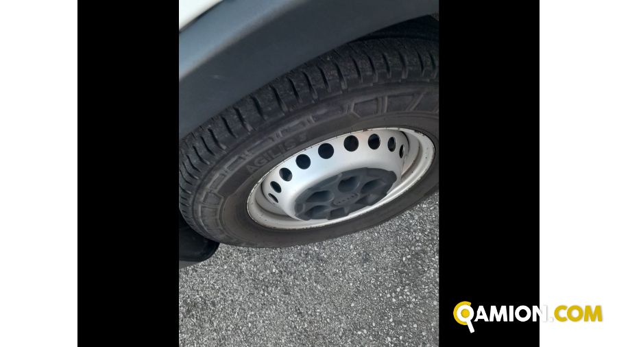 Iveco Mod. IVECO Vers. IVECO | Leggero Cabinato <= 35 q.li Cassone fisso con centina | INDUSTRIAL CARS S.P.A