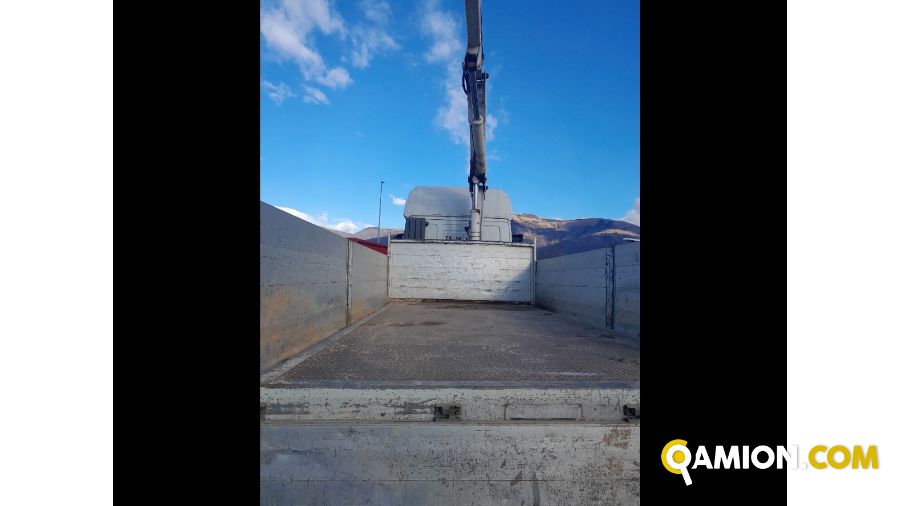 Iveco Mod. IVECO Vers. IVECO | Motrice Cassone fisso con Gru | INDUSTRIAL CARS S.P.A