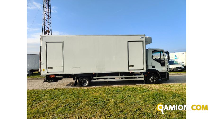 Iveco Mod. IVECO Vers. IVECO | Leggero Cabinato > 35 q.li Isotermico con gruppo frigo e sponda | INDUSTRIAL CARS S.P.A