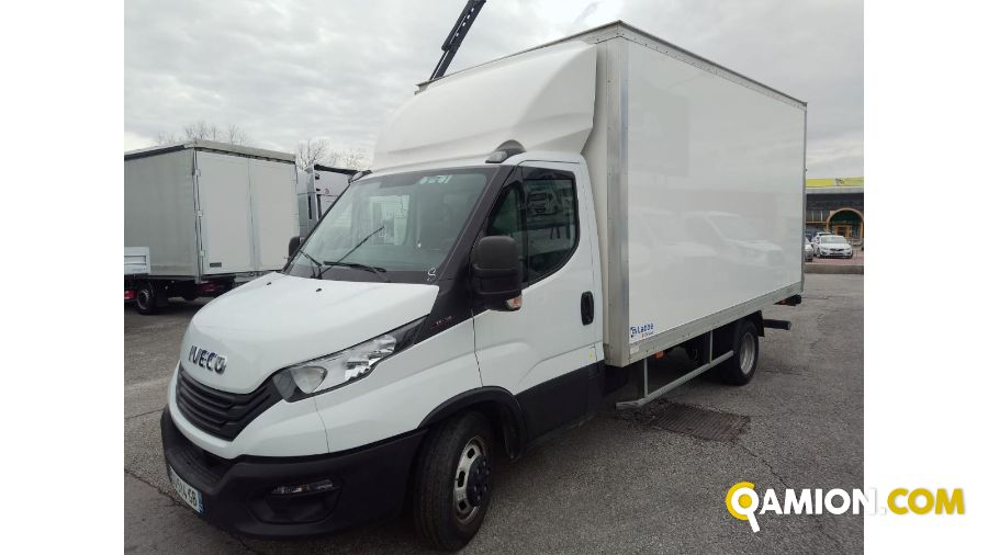 Iveco Mod. IVECO Vers. IVECO | Leggero Cabinato <= 35 q.li Furgonato con sponda | INDUSTRIAL CARS S.P.A