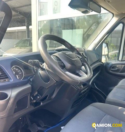 Iveco Mod. IVECO Vers. IVECO | Leggero Cabinato <= 35 q.li Cassone fisso con centina con sponda | INDUSTRIAL CARS S.P.A