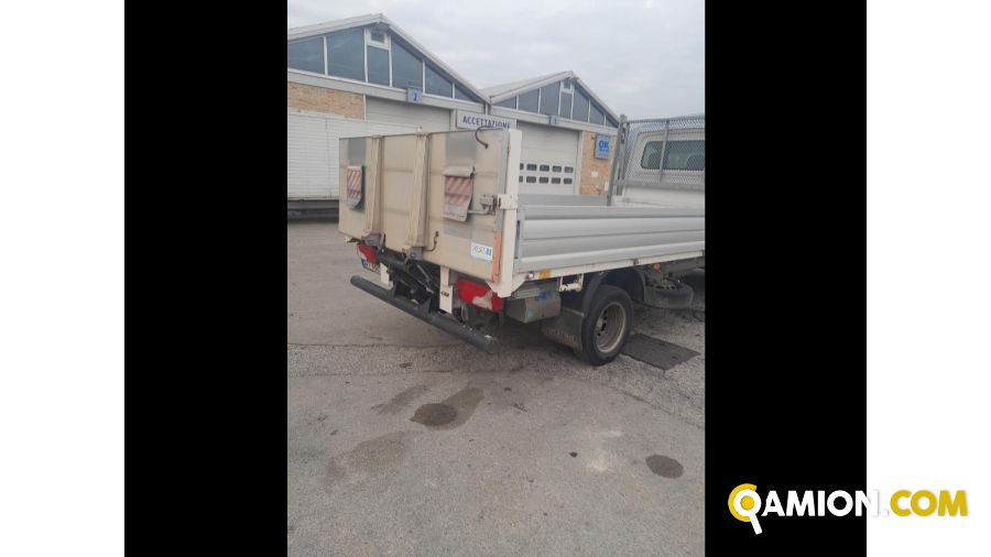 Mercedes Mod. MERCEDES V.I. Vers. MERCEDES V.I. | Leggero Cabinato <= 35 q.li Cassone fisso | INDUSTRIAL CARS S.P.A