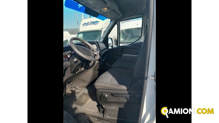 Iveco Mod. IVECO Vers. IVECO | Leggero Furgone <= 35 q.li Furgone di serie / Van | INDUSTRIAL CARS S.P.A