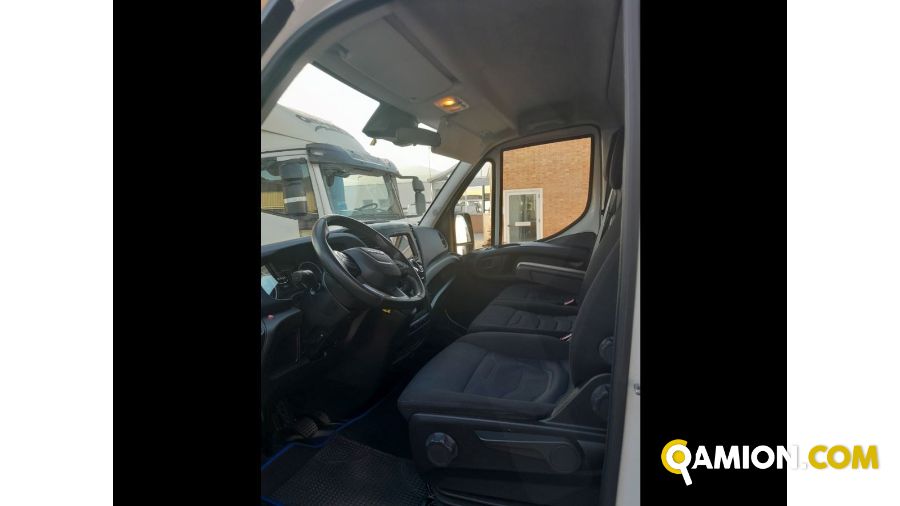 Iveco Mod. IVECO Vers. IVECO | Leggero Cabinato <= 35 q.li Cassone fisso con centina | INDUSTRIAL CARS S.P.A