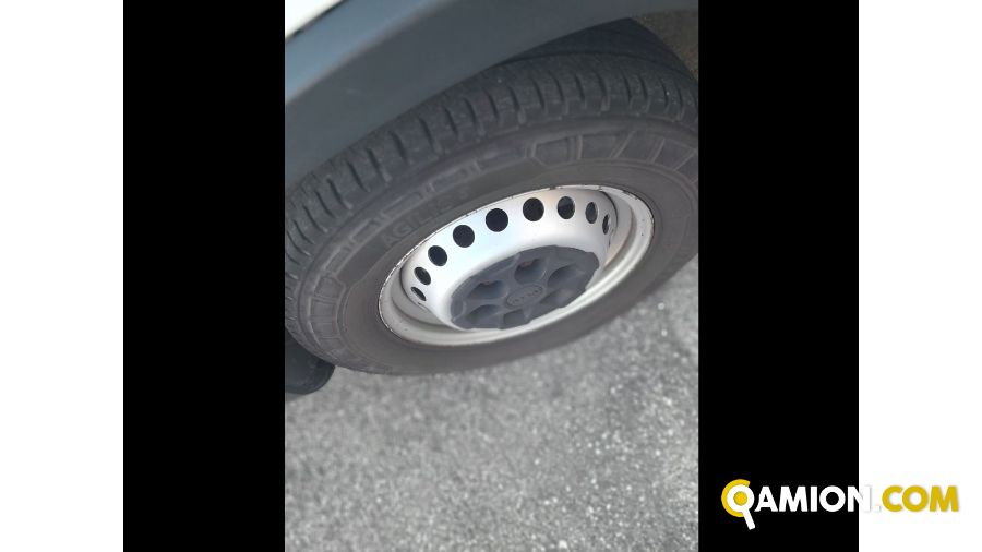 Iveco Mod. IVECO Vers. IVECO | Leggero Cabinato <= 35 q.li Cassone fisso con centina | INDUSTRIAL CARS S.P.A