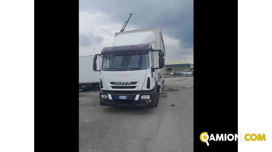 Iveco Mod. IVECO Vers. IVECO | Leggero Cabinato > 35 q.li Scarrabile con gancio | INDUSTRIAL CARS S.P.A