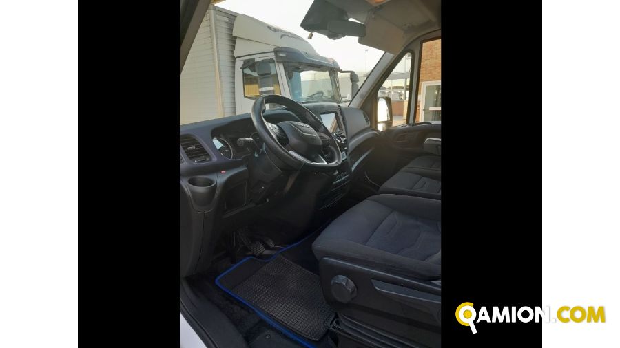 Iveco Mod. IVECO Vers. IVECO | Leggero Cabinato <= 35 q.li Cassone fisso con centina | INDUSTRIAL CARS S.P.A