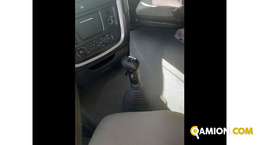 Iveco Mod. IVECO Vers. IVECO | Motrice Scarrabile con gancio | INDUSTRIAL CARS S.P.A