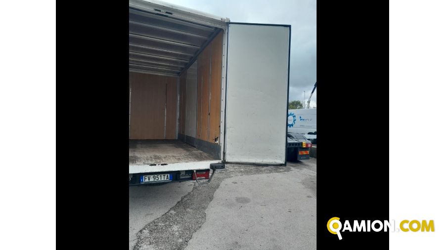 Iveco Mod. IVECO Vers. IVECO | Leggero Cabinato <= 35 q.li Furgonato | INDUSTRIAL CARS S.P.A