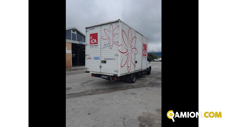 Iveco Mod. IVECO Vers. IVECO | Leggero Cabinato <= 35 q.li Furgonato | INDUSTRIAL CARS S.P.A