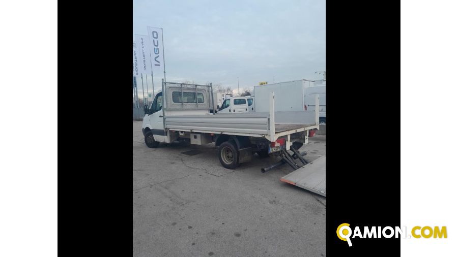 Mercedes Mod. MERCEDES V.I. Vers. MERCEDES V.I. | Leggero Cabinato <= 35 q.li Cassone fisso | INDUSTRIAL CARS S.P.A