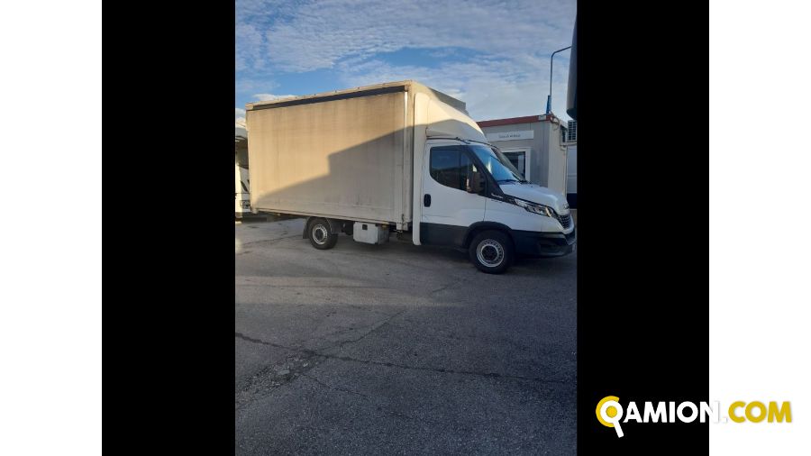 Iveco Mod. IVECO Vers. IVECO | Leggero Cabinato <= 35 q.li Cassone fisso con centina | INDUSTRIAL CARS S.P.A