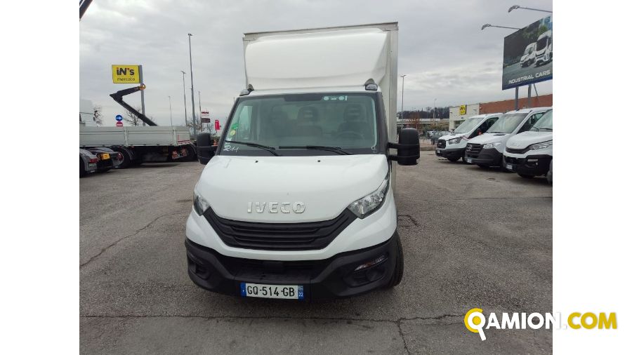 Iveco Mod. IVECO Vers. IVECO | Leggero Cabinato <= 35 q.li Furgonato con sponda | INDUSTRIAL CARS S.P.A