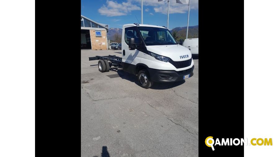 Iveco Mod. IVECO Vers. IVECO | Leggero Cabinato <= 35 q.li Telaio | INDUSTRIAL CARS S.P.A