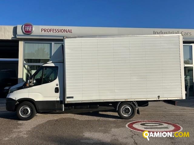 Iveco Mod. IVECO Vers. IVECO | Leggero Furgone <= 35 q.li Furgone di serie / Van | INDUSTRIAL CARS S.P.A