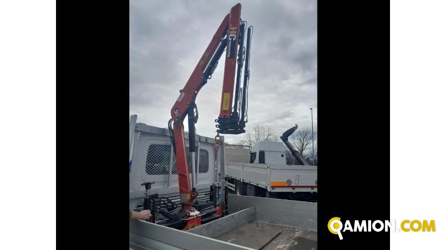 Iveco Mod. IVECO Vers. IVECO | Leggero Cabinato <= 35 q.li Cassone fisso con Gru | INDUSTRIAL CARS S.P.A