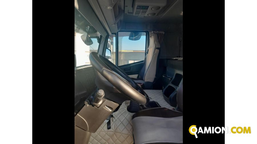 Iveco Mod. IVECO Vers. IVECO | Motrice Cassone fisso | INDUSTRIAL CARS S.P.A