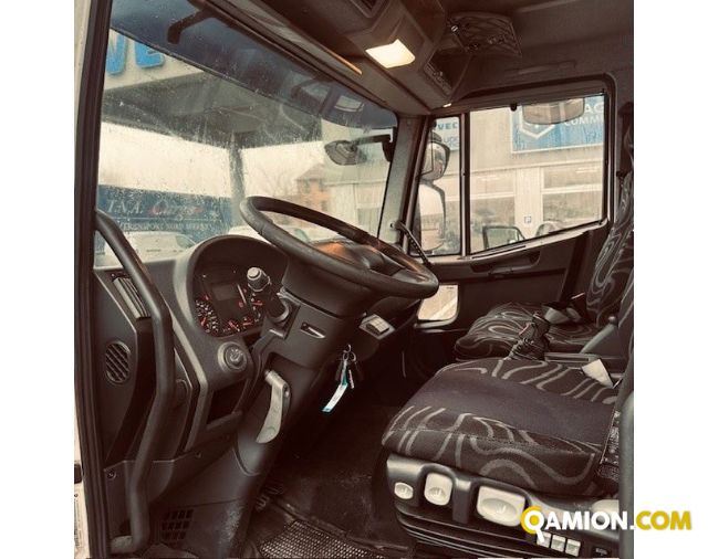 Iveco Mod. IVECO Vers. IVECO | Leggero Cabinato > 35 q.li Furgonato con sponda | INDUSTRIAL CARS S.P.A