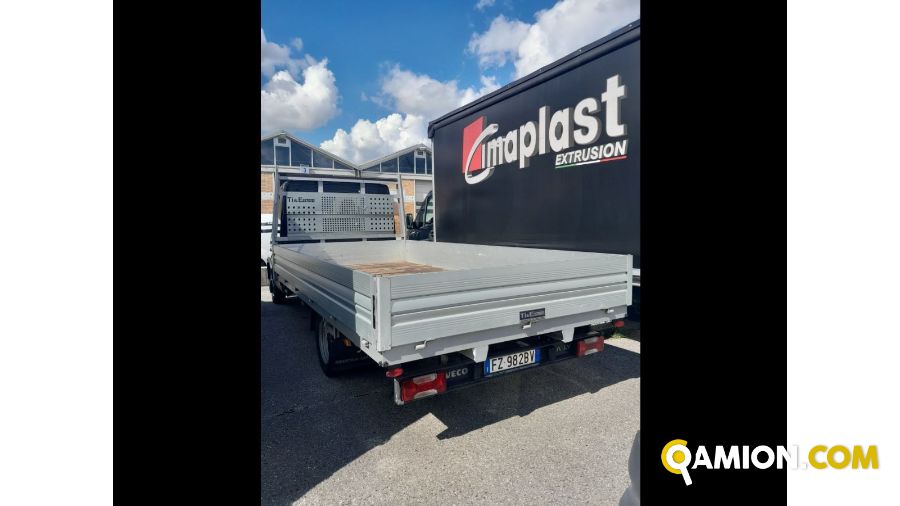 Iveco Mod. IVECO Vers. IVECO | Leggero Cabinato <= 35 q.li Cassone fisso | INDUSTRIAL CARS S.P.A