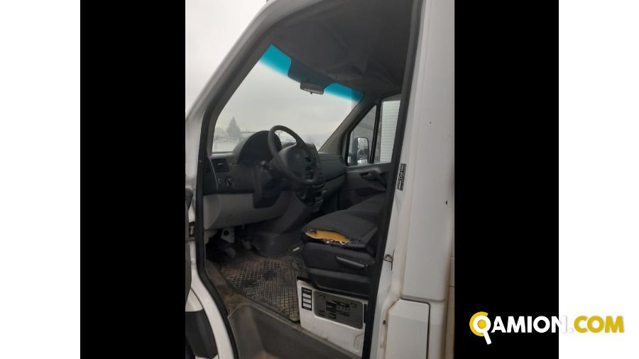 Mercedes Mod. MERCEDES V.I. Vers. MERCEDES V.I. | Leggero Cabinato <= 35 q.li Cassone fisso | INDUSTRIAL CARS S.P.A