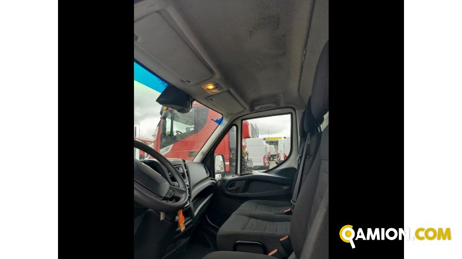 Iveco Mod. IVECO Vers. IVECO | Leggero Cabinato <= 35 q.li Furgonato | INDUSTRIAL CARS S.P.A