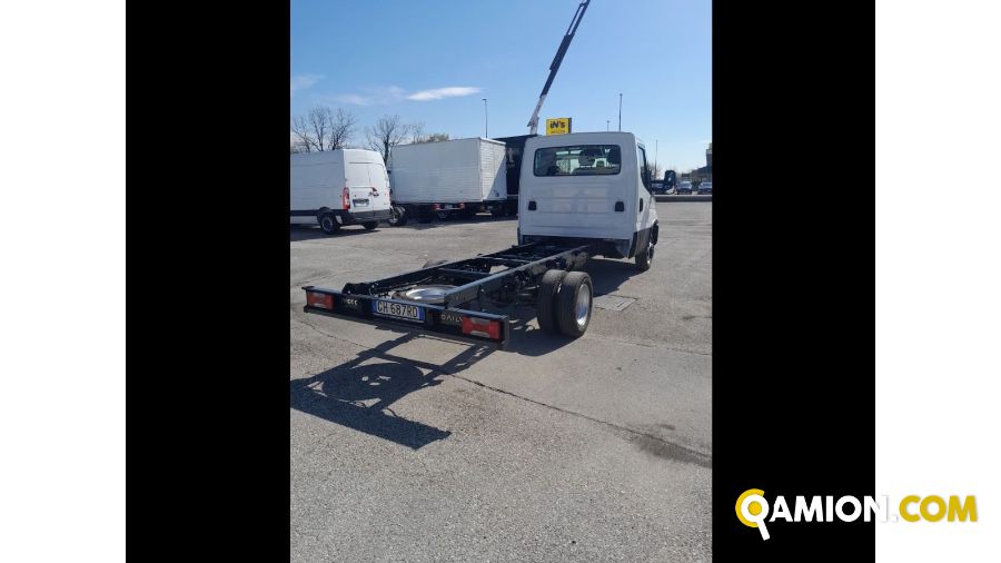 Iveco Mod. IVECO Vers. IVECO | Leggero Cabinato <= 35 q.li Telaio | INDUSTRIAL CARS S.P.A