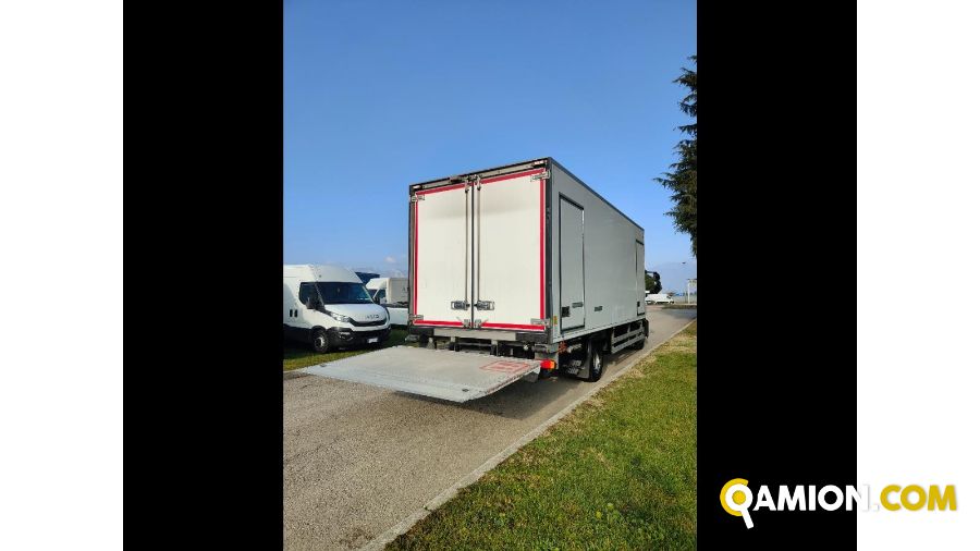 Iveco Mod. IVECO Vers. IVECO | Leggero Cabinato > 35 q.li Isotermico con gruppo frigo e sponda | INDUSTRIAL CARS S.P.A