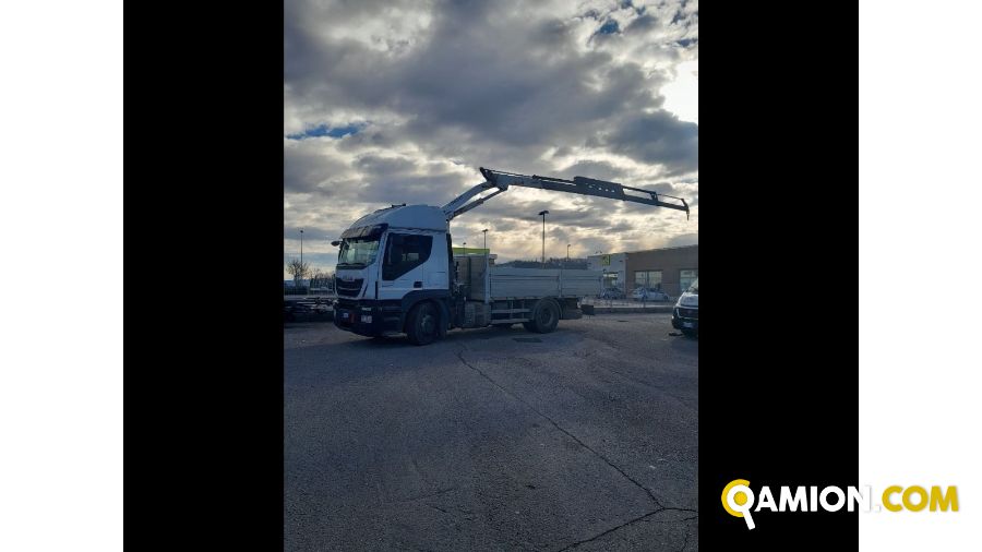 Iveco Mod. IVECO Vers. IVECO | Motrice Cassone fisso con Gru | INDUSTRIAL CARS S.P.A