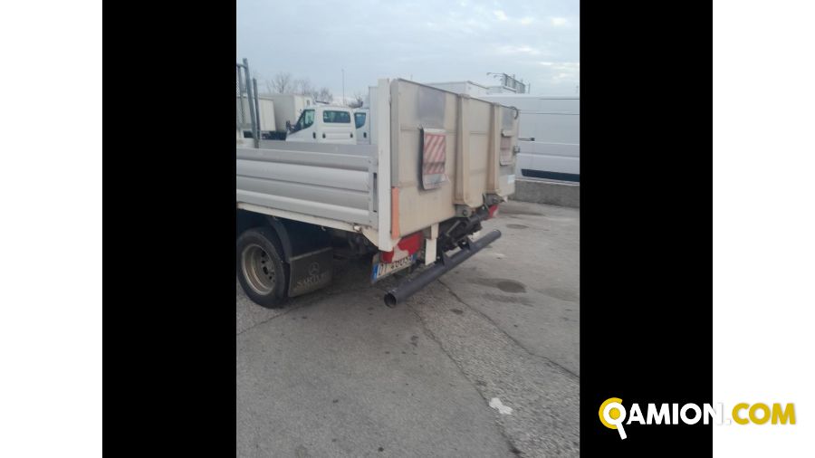 Mercedes Mod. MERCEDES V.I. Vers. MERCEDES V.I. | Leggero Cabinato <= 35 q.li Cassone fisso | INDUSTRIAL CARS S.P.A